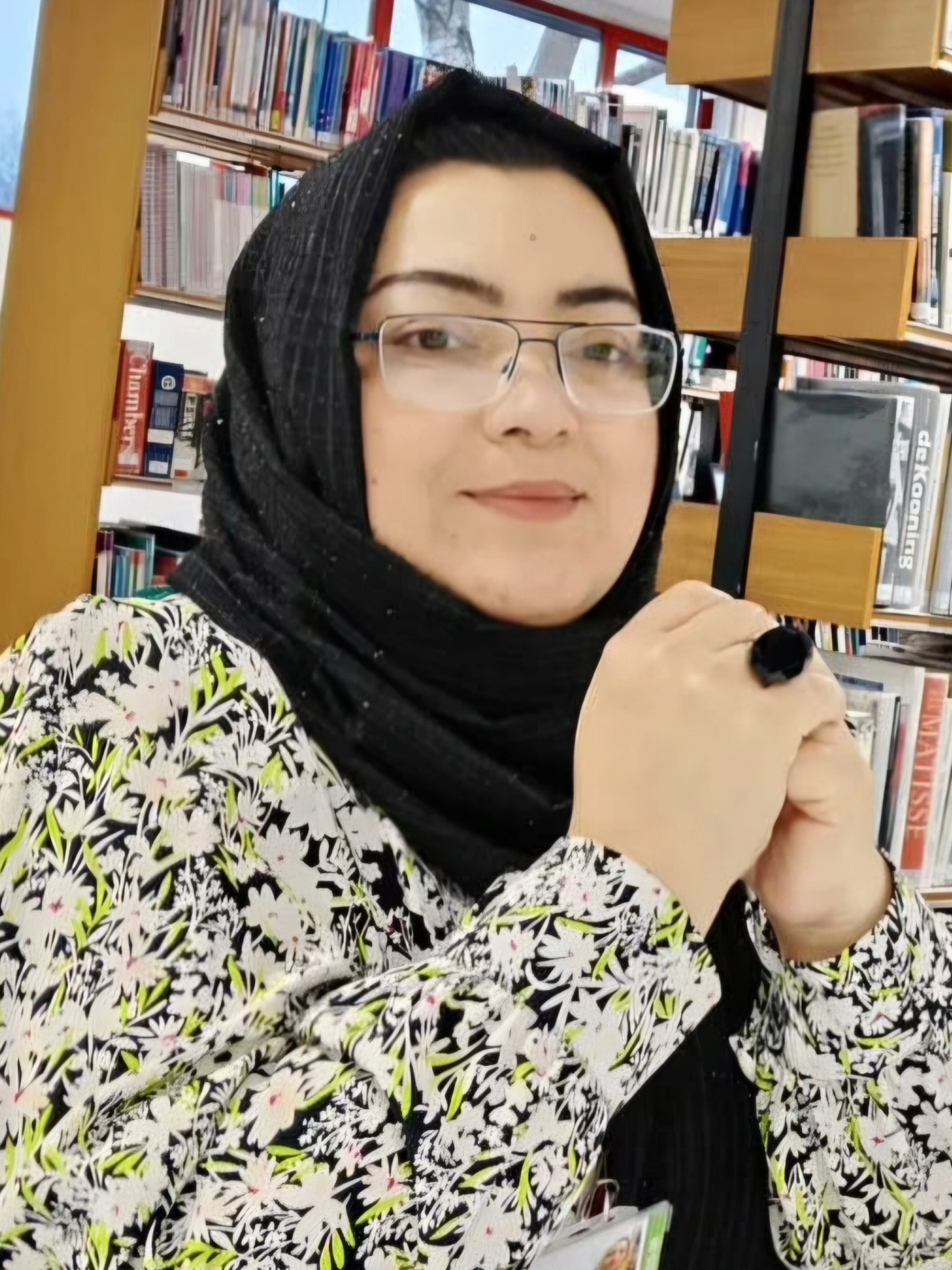 تصویر بتول حیدری
